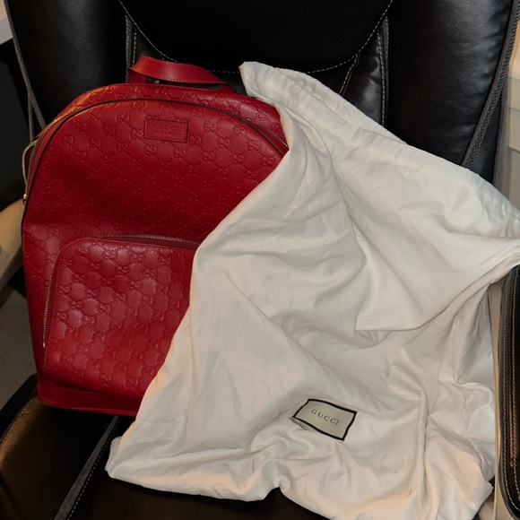 GUCCI RED LEATHER BACKPACK - Picture 3 of 3